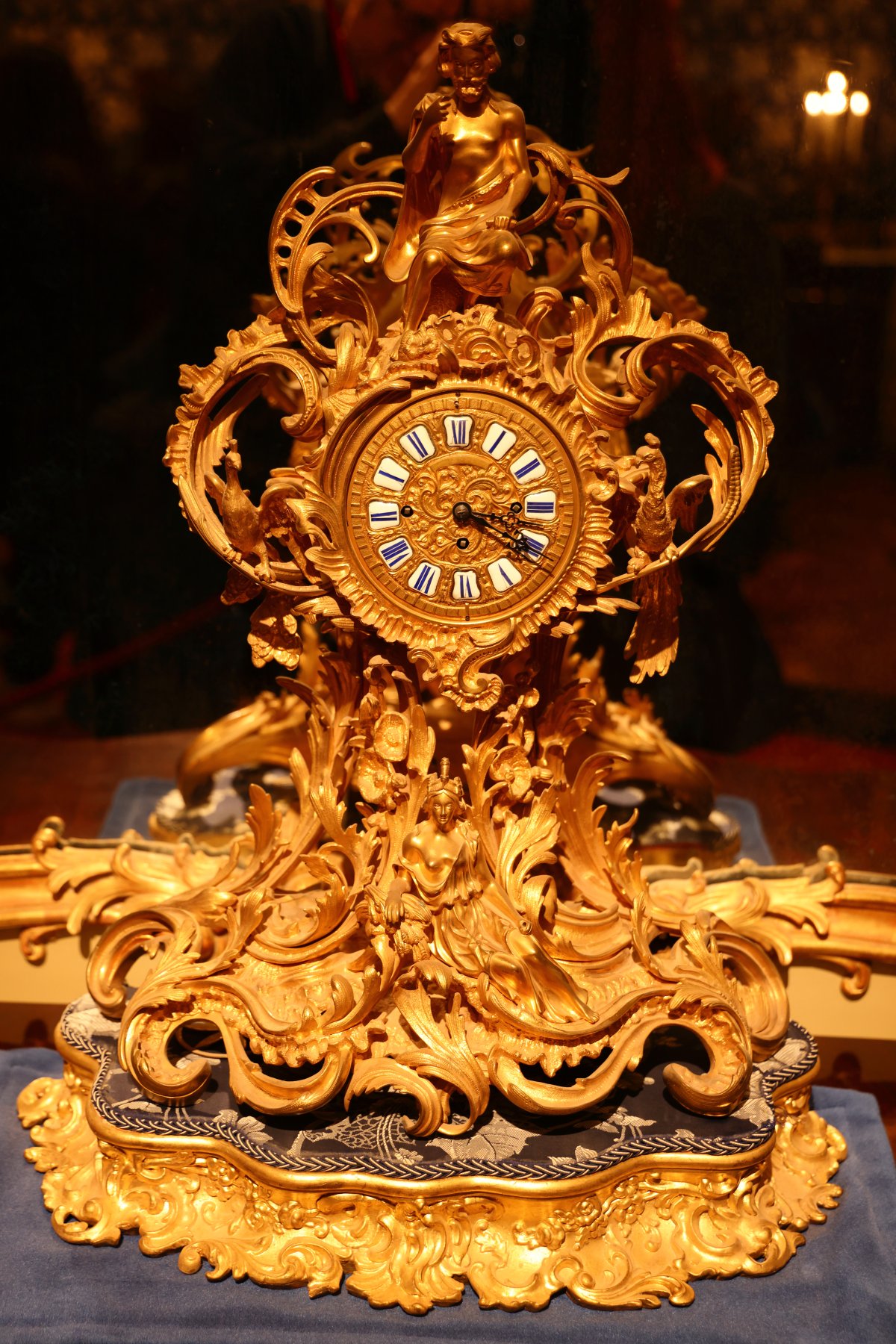 Schönbrunn - Palace - Clock
