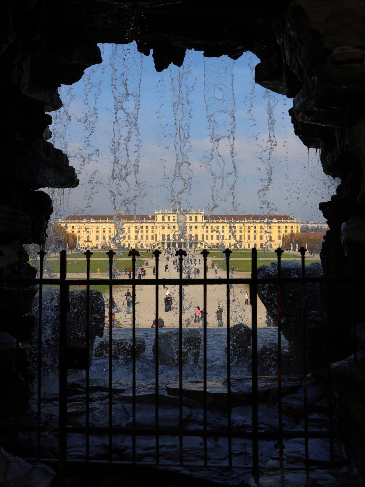 Schönbrunn - Neptune Fountain